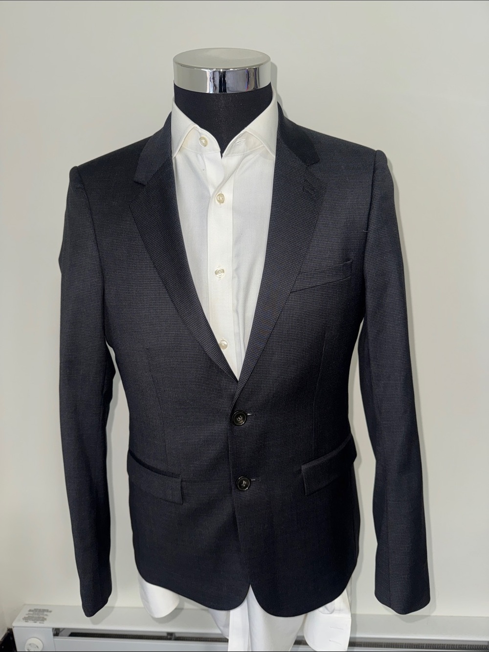 The Kooples mens black check micro pattern 100% wool 2-button suit jacket EUC